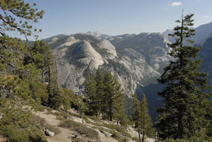 yosemite<br>NIKON D200, 20 mm, 100 ISO,  1/250 sec,  f : 8 